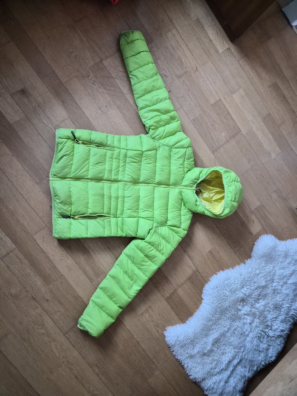 Giacche: Daunenjacke Damen S CMP – Usato da Biel/Bienne venduto da lyn_8n6b