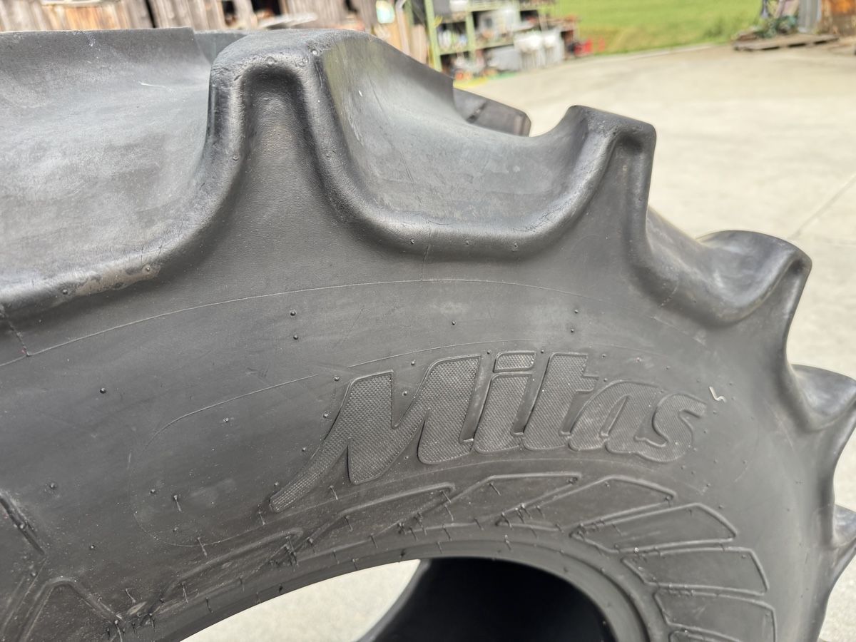 Pneus & Roues: Traktorreifen Mitas 540/65 R24 – D'occasion à Schüpfheim par hobbybieter01 1