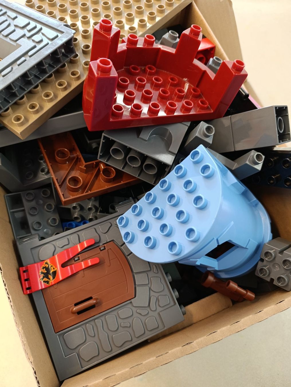 Lego Giocattoli: Lego Duplo grosse Burg – Usato da Münchwilen TG venduto da Ingi5 1