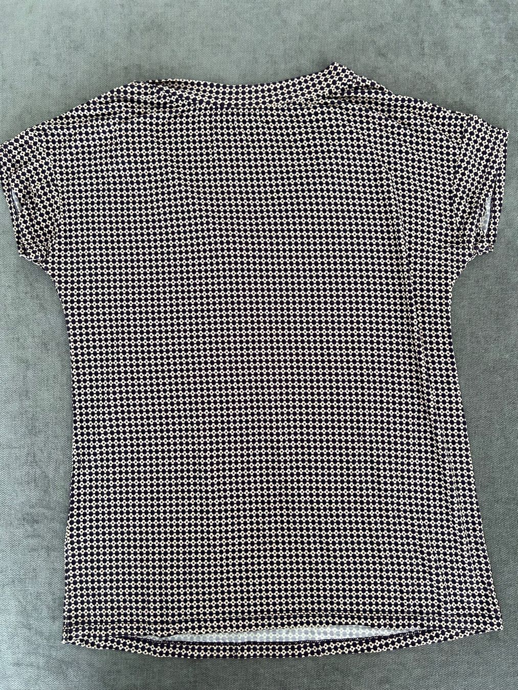 Tops: Siyu Shirt Grösse S/M elegant & gemütlich – Gebraucht aus Wimmis von rimnakit 2
