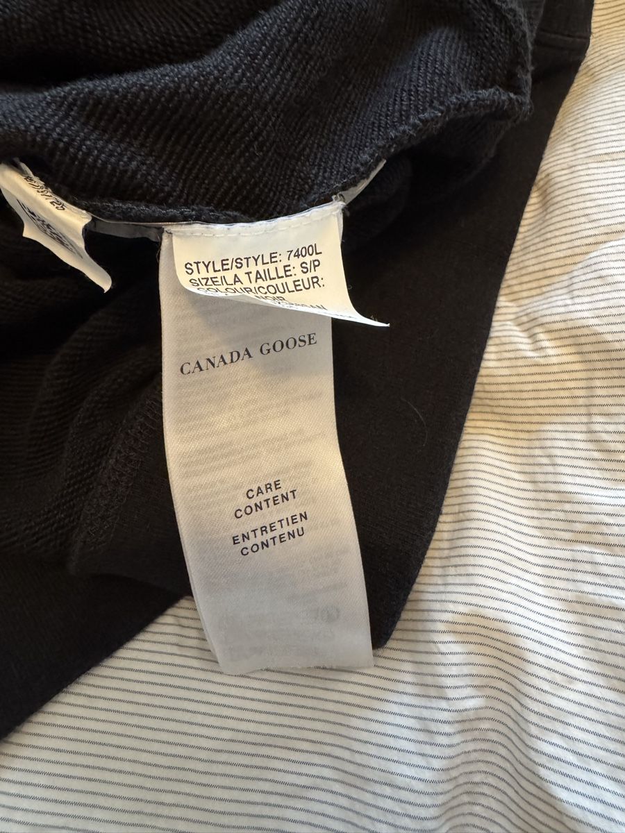 Canada Goose Maglioni & Felpe: Pullover Canada Goose Grösse S schwarz – Usato da Baar venduto da sabrinas_welt 3