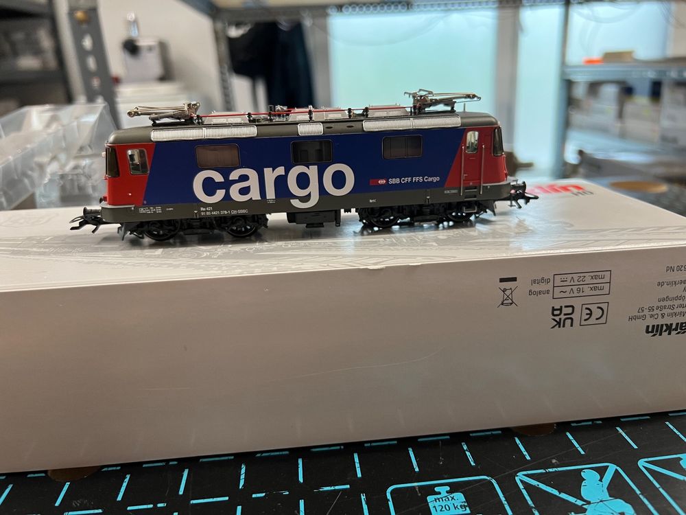 Märklin Re 421 Cargo Digital MFX + Sound (Neu und originalverpackt) in ...