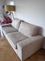 Beiges Sofa mit Pouf (3 Sitzer)