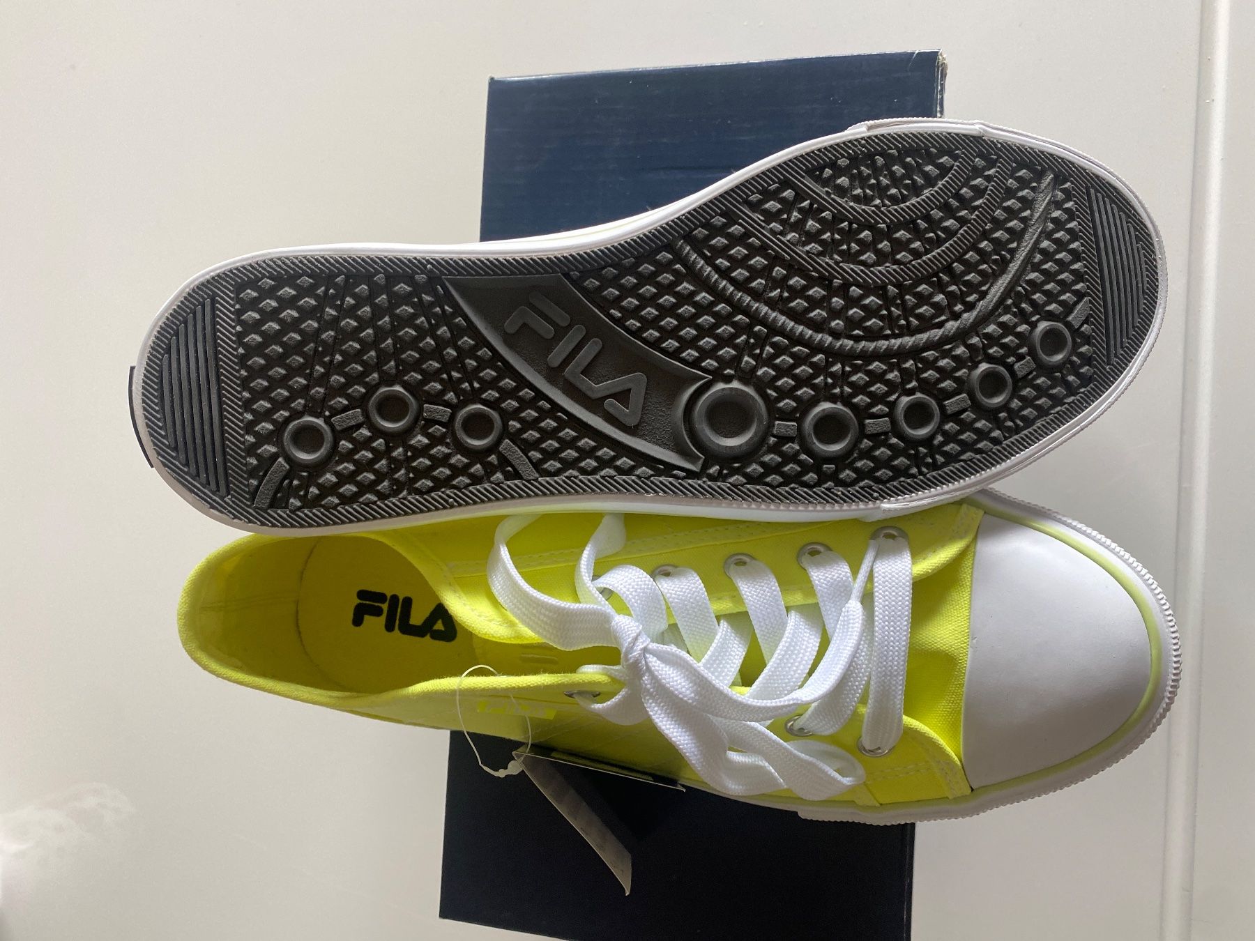 Fila Scarpe da uomo: Sneaker  FILA 41 – Nuovo (secondo la descrizione) da Läufelfingen venduto da Alles_Garantie 2