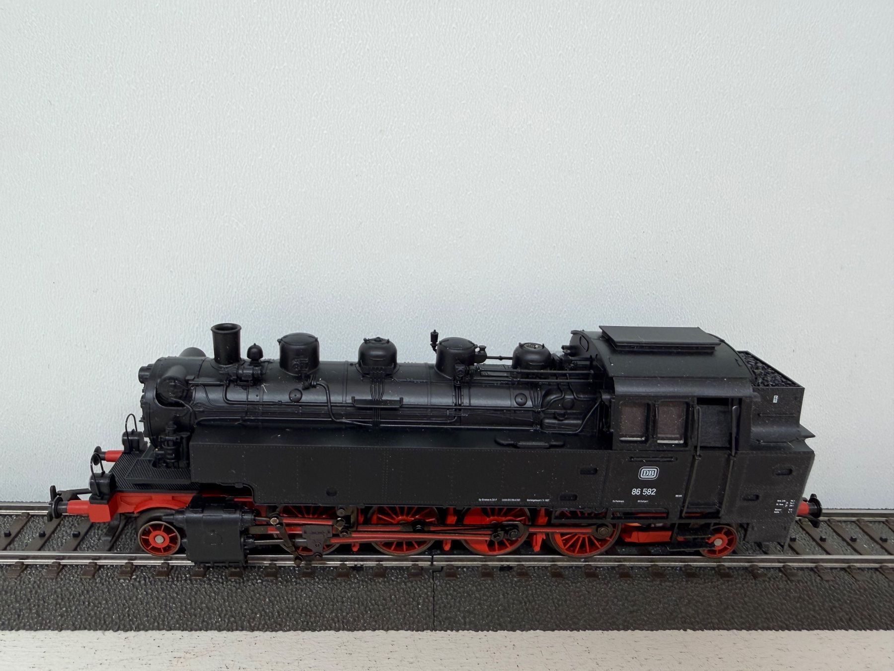 Märklin Modellini di ferrovie: Dampflok BR 86 582 DB / Digital / Ersatz OVP – Usato da Büsserach venduto da ModellbahnDepot