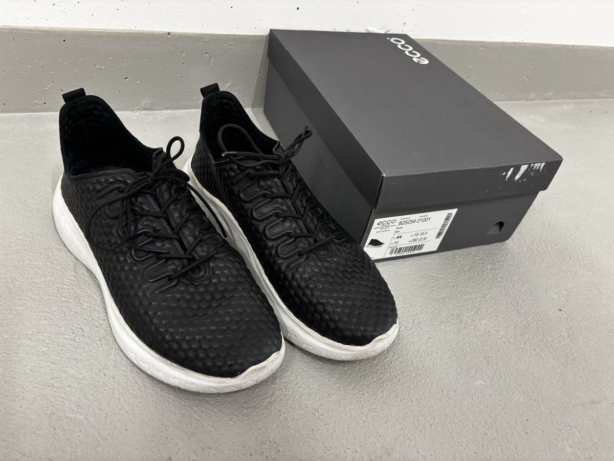 Ecco Scarpe da uomo: Ecco sneakers Size 44 – Usato da Bülach venduto da Lummax