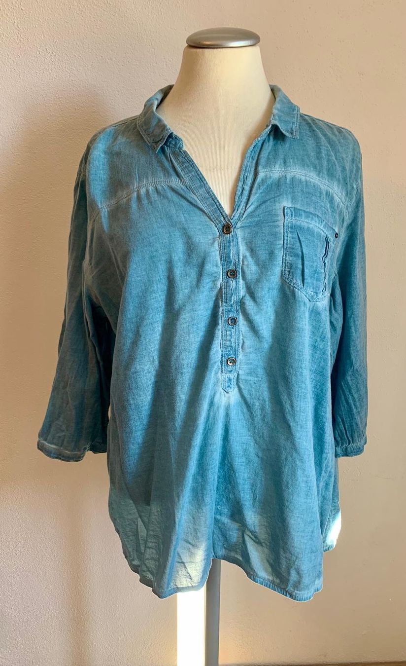 Blusen: leichte Bluse – Gebraucht aus Münchwilen TG von Caroline_T.