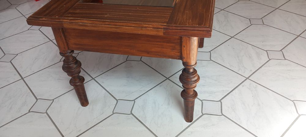 Tische: Holz-Couchtisch mit Glas, vintage Stil – Gebraucht aus Buttikon SZ von MH1976 5
