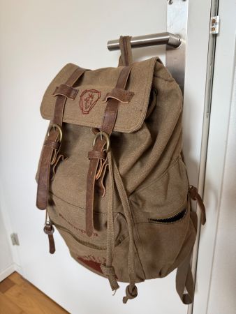 SCANIA Canvas Rucksack - ideal für Ausflüge Tagestrips !