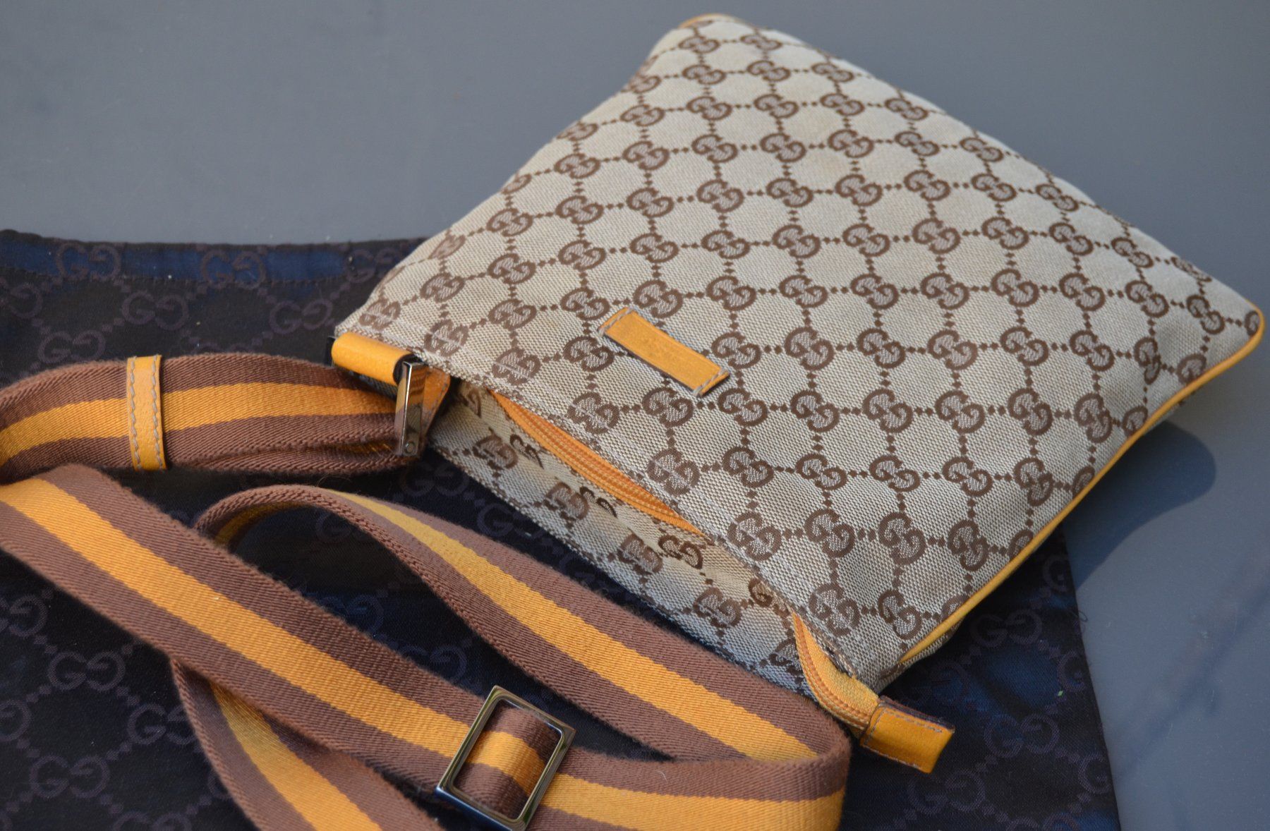 Gucci Borse da donna: Gucci Tasche / sac – Nuovo (secondo la descrizione) da Collonges venduto da Auganien 4