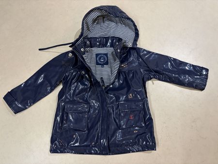 Veste de pluie marque petit bateau taille 102,4 ans 