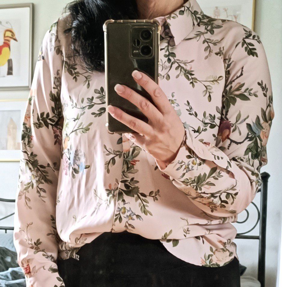 H&M Camicette: Hemd mit Blumenmuster, Grösse 38, Top Zustand – Usato da Zürich venduto da salsera44 2