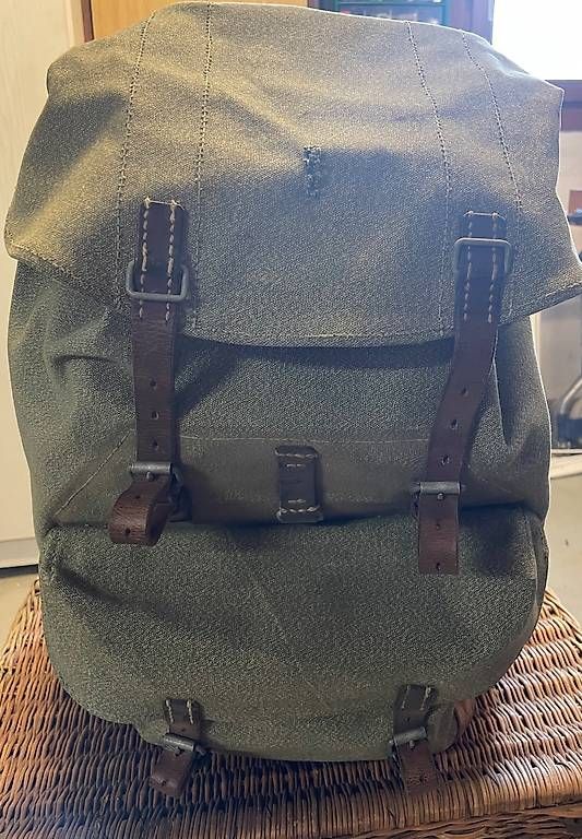 Uniformi: Militärutensilien – Usato da Schwarzenbach SG venduto da hei_5gvr