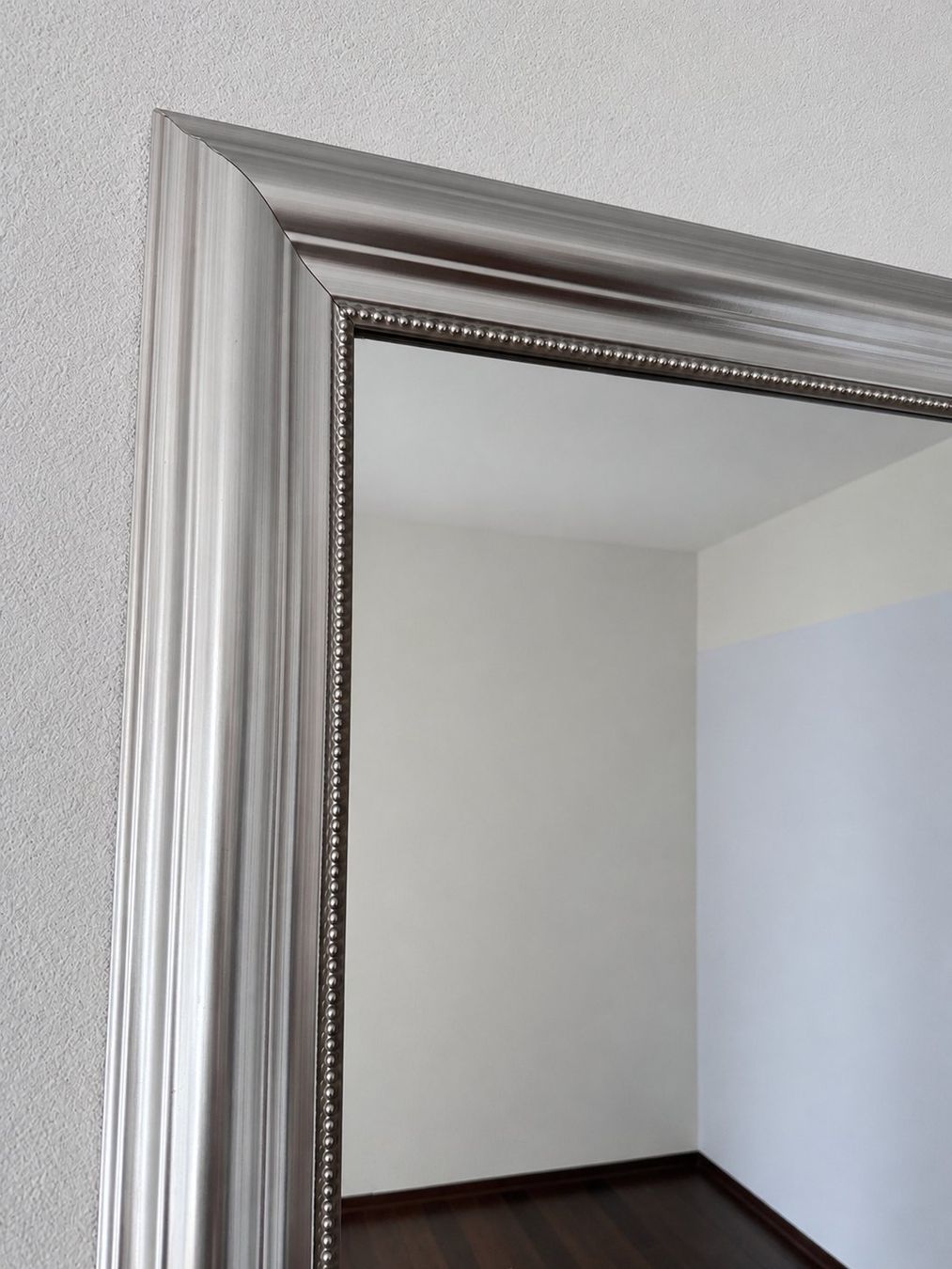 Specchi: Eleganter Wandspiegel mit silbernem Rahmen – Usato da Chur venduto da Pati0910 1