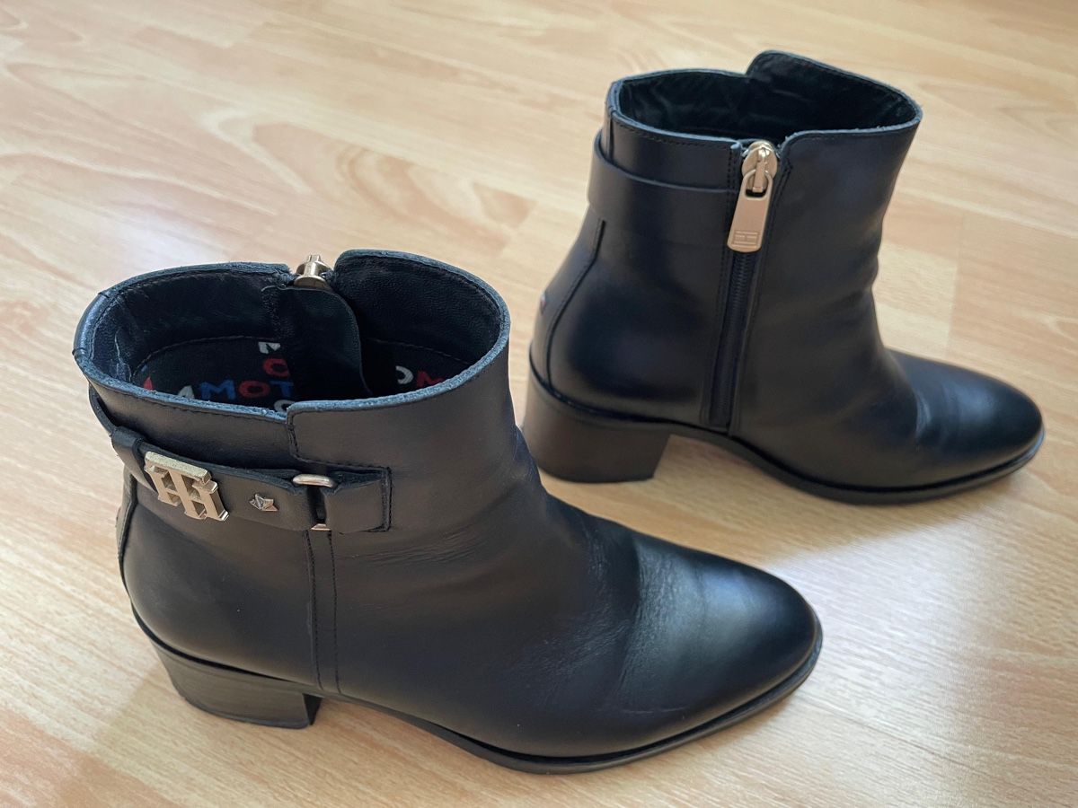 Tommy Hilfiger Damenschuhe: Tommy Hilfiger Stiefeletten, Schwarz, Gr. 36 – Gebraucht aus Zug von alex___4