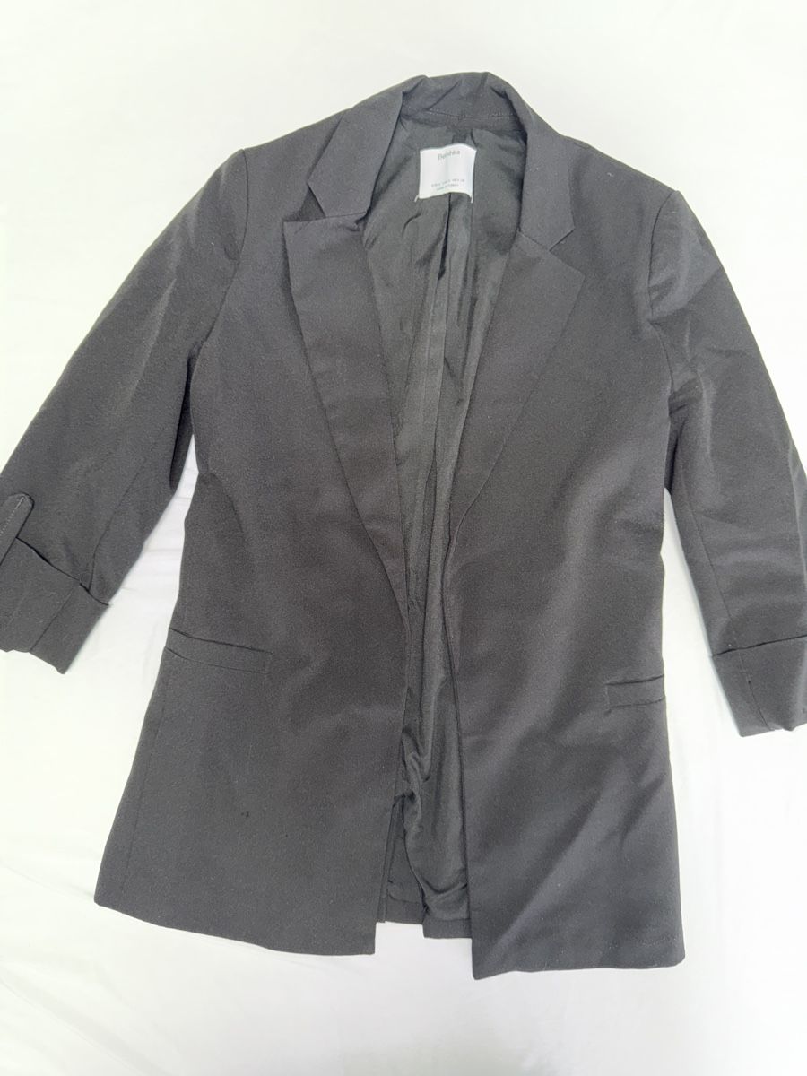 Bershka Giacche: SCHWARZER DAMEN-BLAZER GR. S – Usato da Winterthur venduto da fij_f65r 1