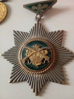 Auszeichnung Orden Militaria Sammlerstück guter Zustand