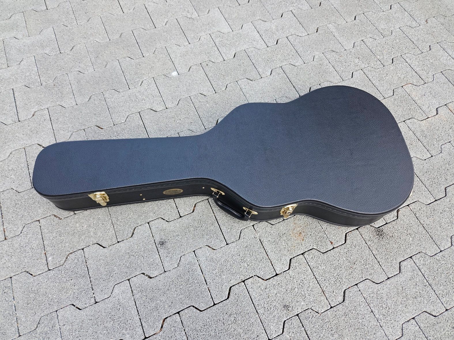 Instruments de musique: Luna Gitarre – D'occasion à Brittnau par dxf 1