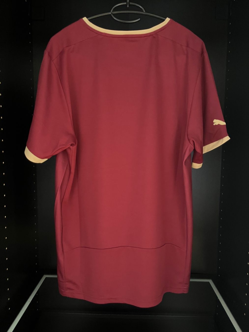 Puma Leibchen & Hosen: Rot-Weiss Essen Sondertrikot – Neu (gemäss Beschreibung) aus Näfels von dom_9p7f 1