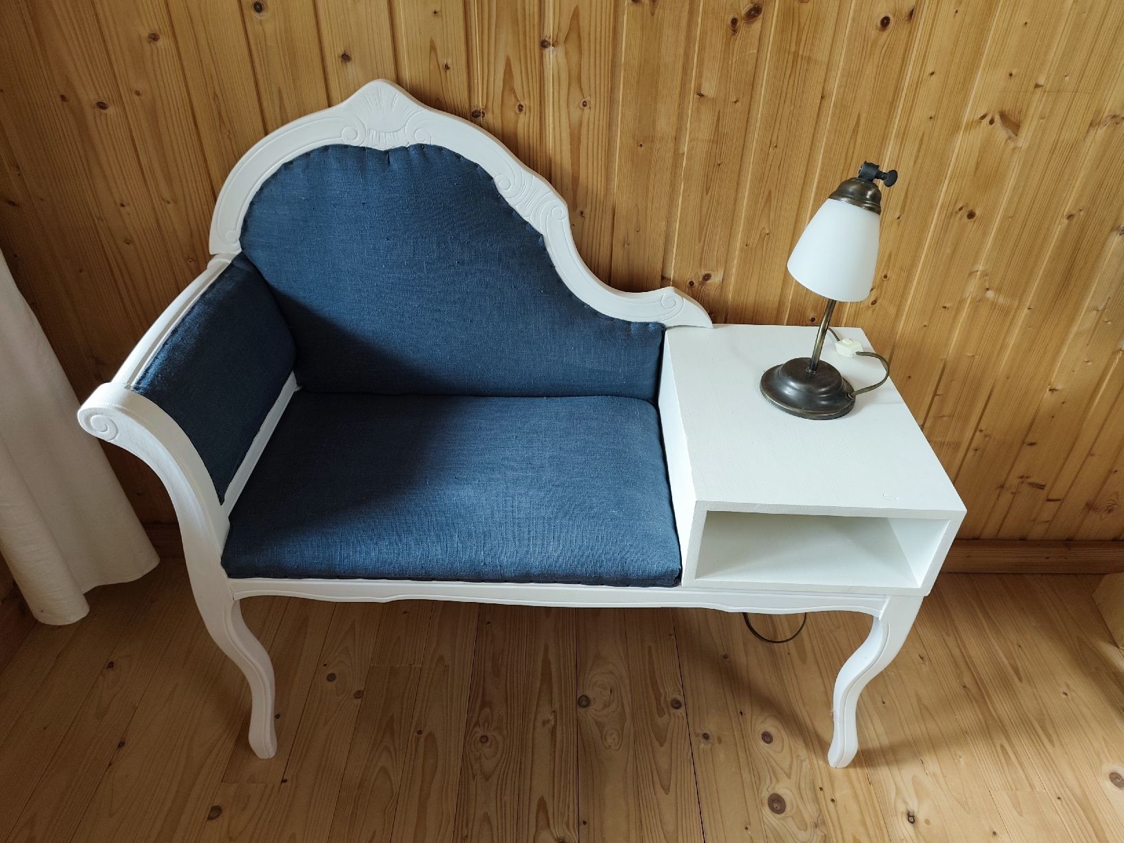 Panchine: Telefonbänkli – Usato da Brienzwiler venduto da Nytt-och-Bytt 2