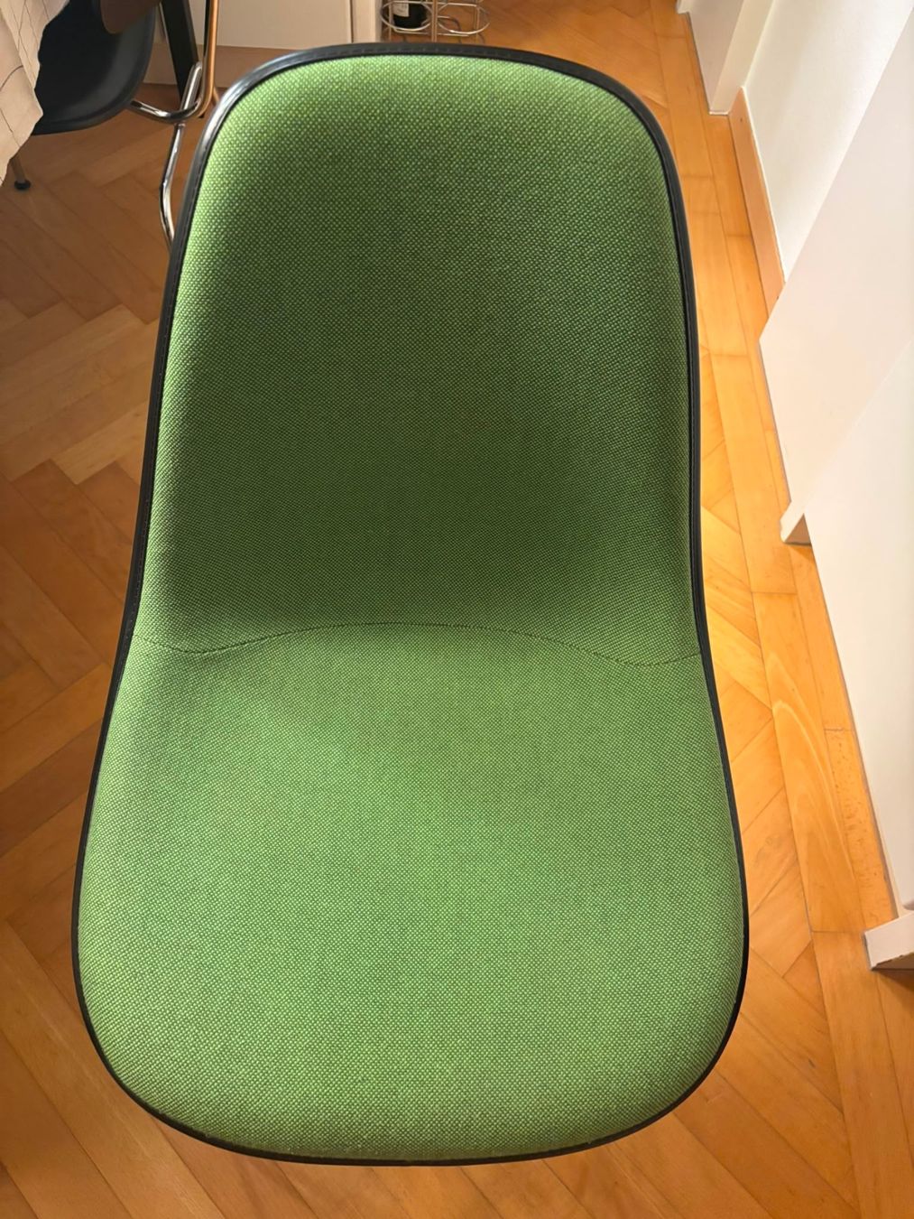 Vitra Stühle: Eames Plastic Side Chair DSR von VITRA – Gebraucht aus Triboltingen von Lavazza9 2