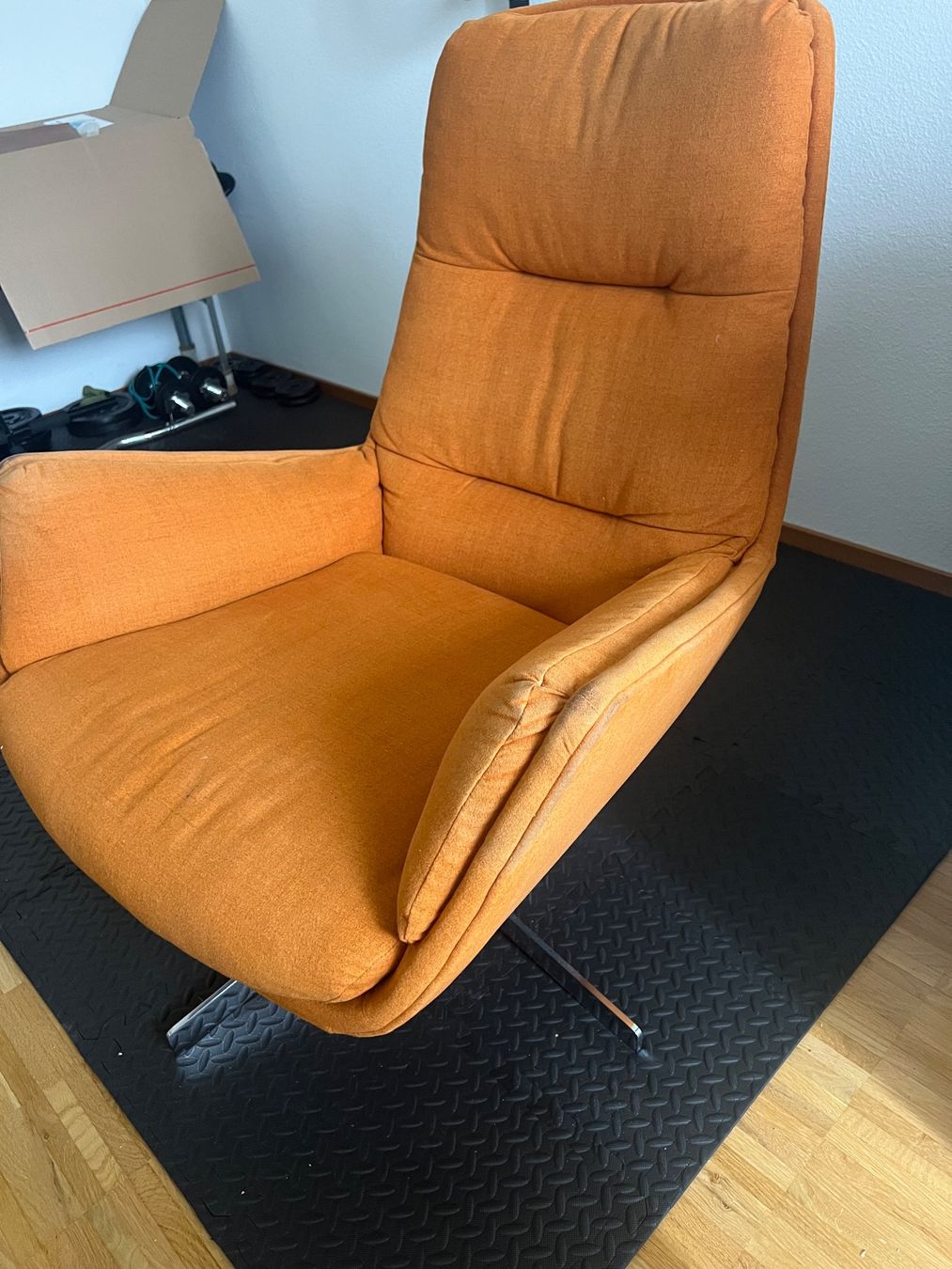 Micasa Poltrone: Bequemer Lese-Sessel / Design-Sessel – Usato da Jona venduto da ron_gl8z 1