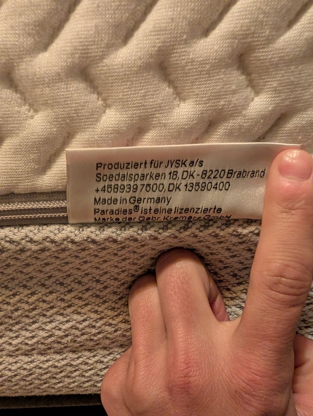 Letti: Boxspringbett in Samt grau 180x200 + 2 Matratzen – Usato da Uster venduto da b_k_2d75 3