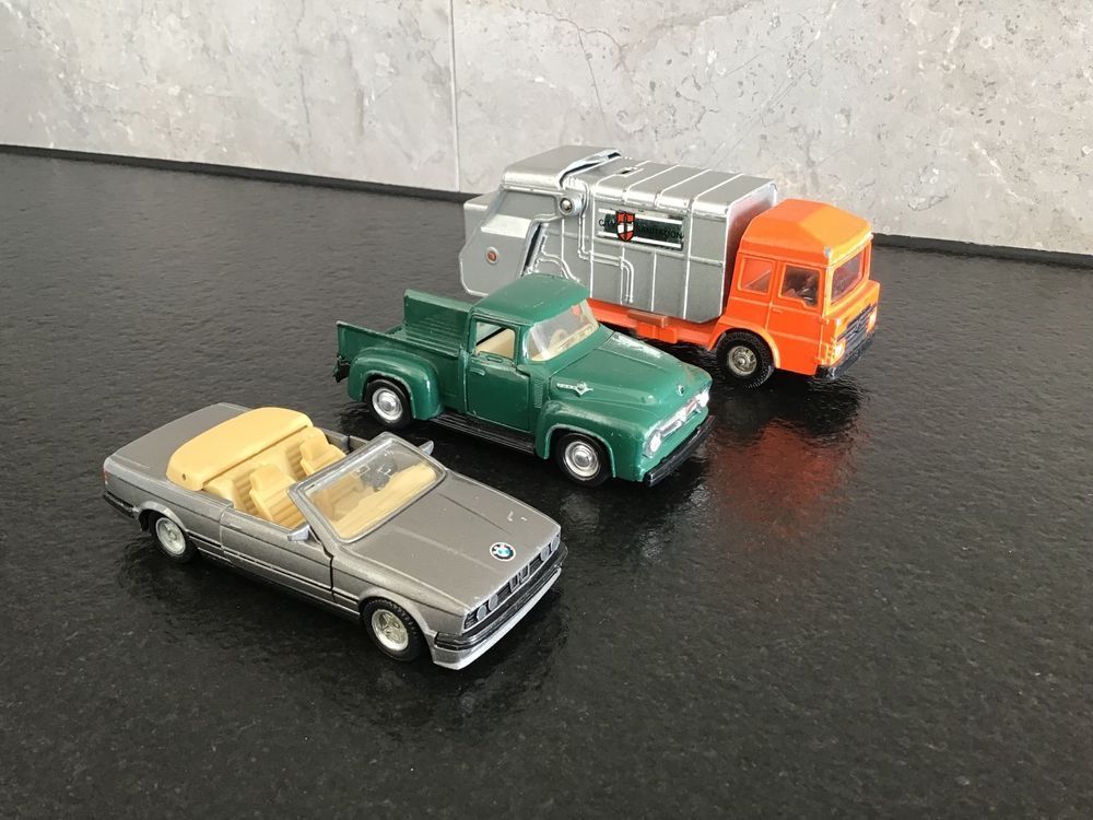 Jouets: Voitures en métal – D'occasion à Neuchâtel par sta_7qfy 1