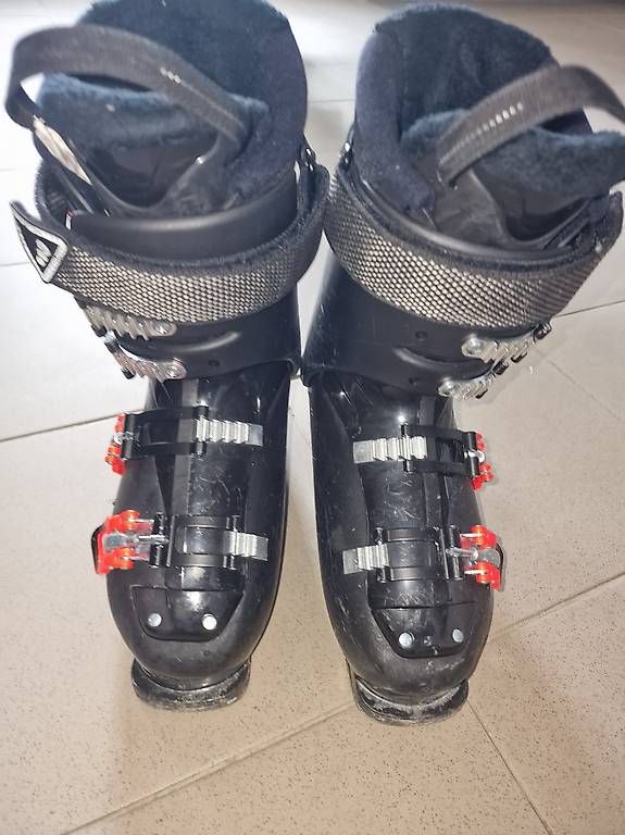 Chaussures hommes: Chaussures de ski 40 – D'occasion à Corcelles-près-Concise par picsou999 1