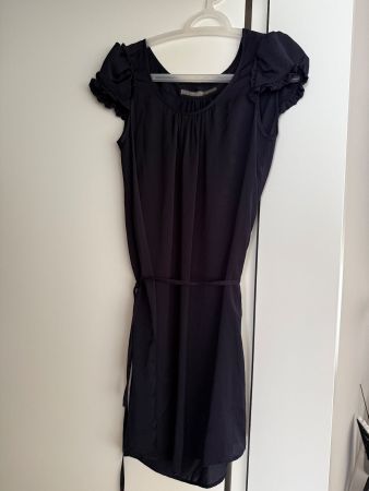 blaues Kleid
