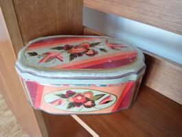 alte Blechdose von Kambly
