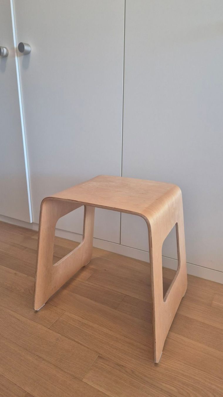 Tabourets: Hocker aus Holz – D'occasion à Teufen AR par ShelbyGT500SS 3