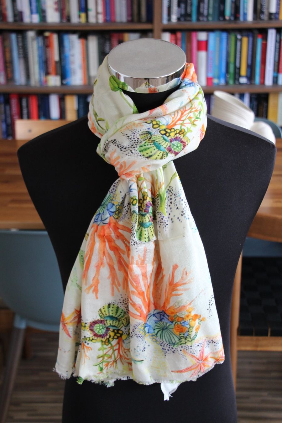 Foulards, Tücher & Schals: **NEU** Schal aus Modal – Neu und originalverpackt aus Luzern von jul_bn7b
