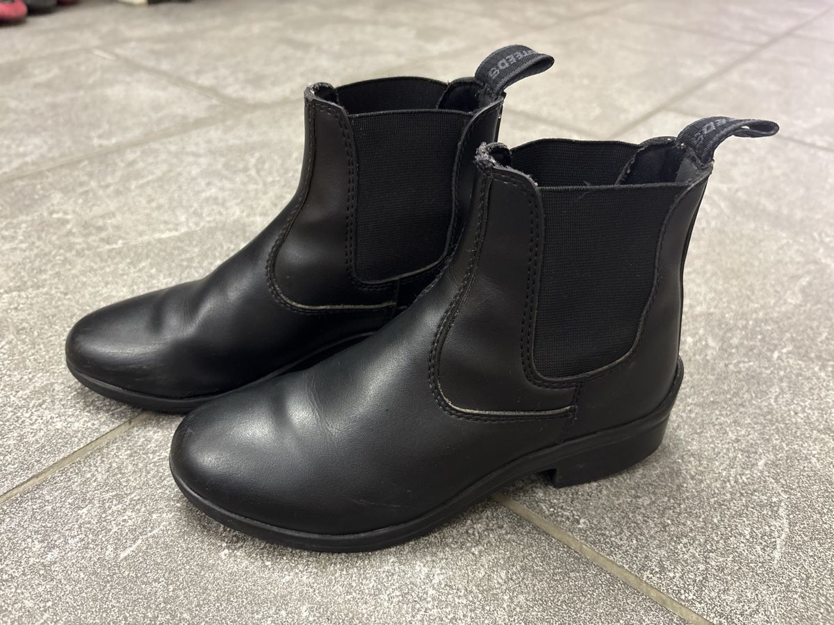 Herrenschuhe: Steeds Reit Steiefeletten gr. 32 – Gebraucht aus Freienwil von leonie84