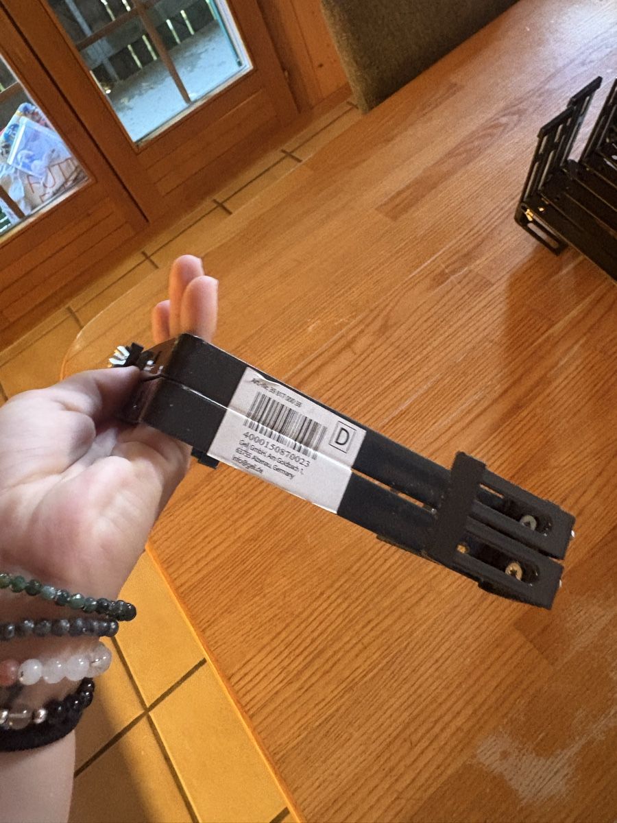 Quincaillerie: Balkon Topfhalterung 2x 6 Stück – Neuf avec emballage d'origine à Oberburg par nad_dp7q 2