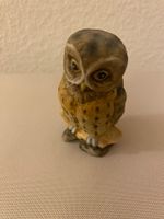 Eule Figur auf Ast aus Polyresin 8cm Uhu