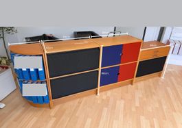 Büroregal mit Schubladen und Türen