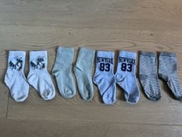 Socken Kinder, Grösse 23-26, Top Zustand!