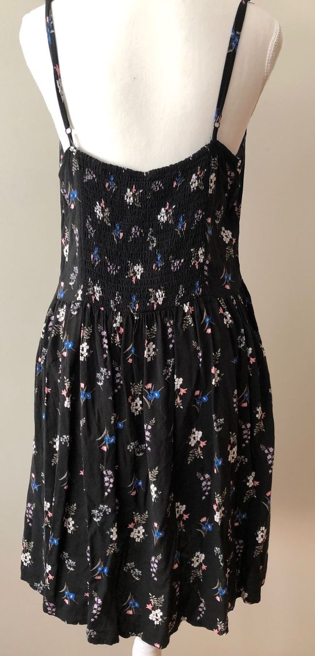 H&M Kleider: Kleid H&M schwarz Gr. 44 – Gebraucht aus Wallisellen von watcher01 2