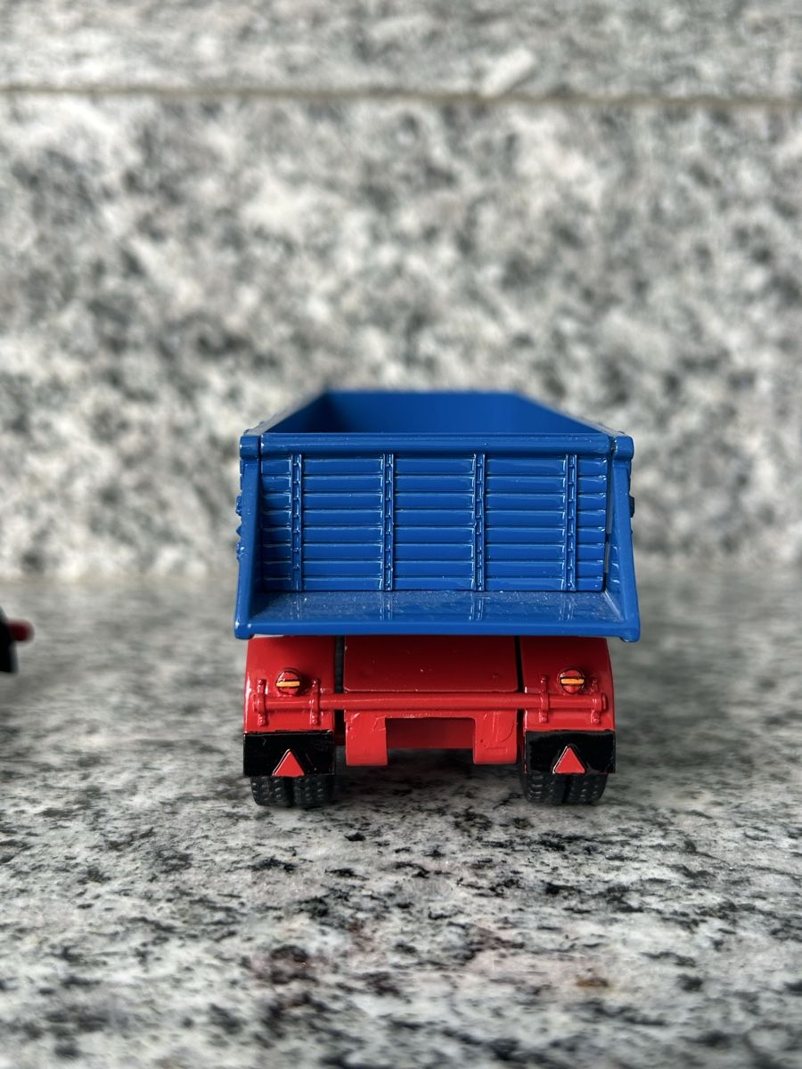 Scania Kit di modellismo & Modellini statici: Scania 140, 1:50 – Usato da Horw venduto da Tigercat635 3