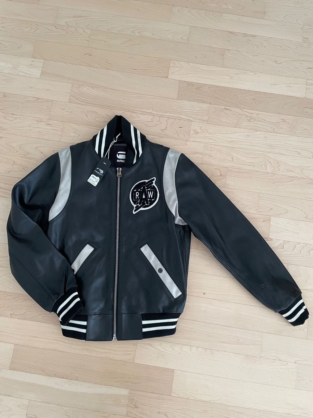 G-Star Giacche: Lederjacke G-Star Marvel Avengers Grösse S – Nuovo e nell'imballaggio originale da Pfaffhausen venduto da Stephan_1979