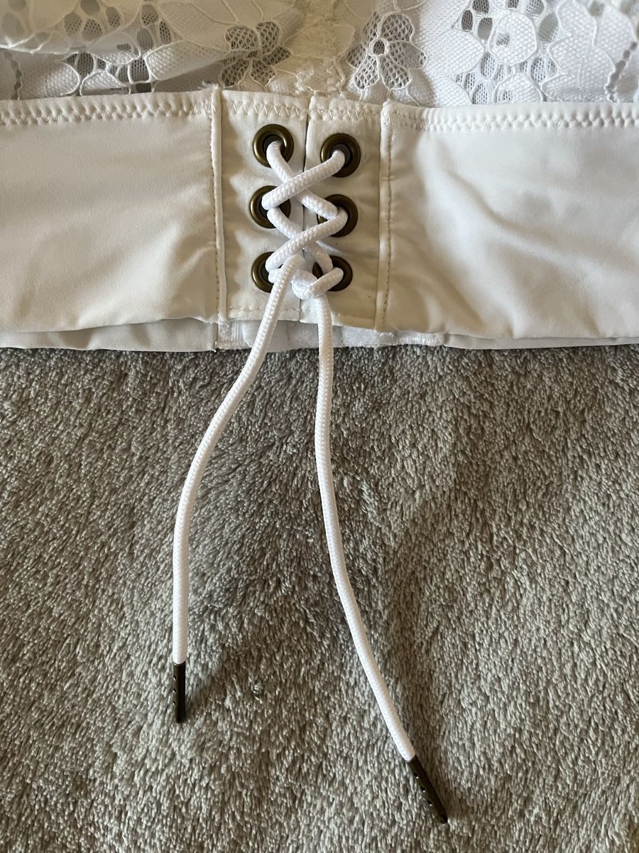 Top: Triangle Bra Kiabi White Lace Front Lace-up Size S – Nuovo (secondo la descrizione) da Chêne-Bougeries venduto da Seetooyoo 3