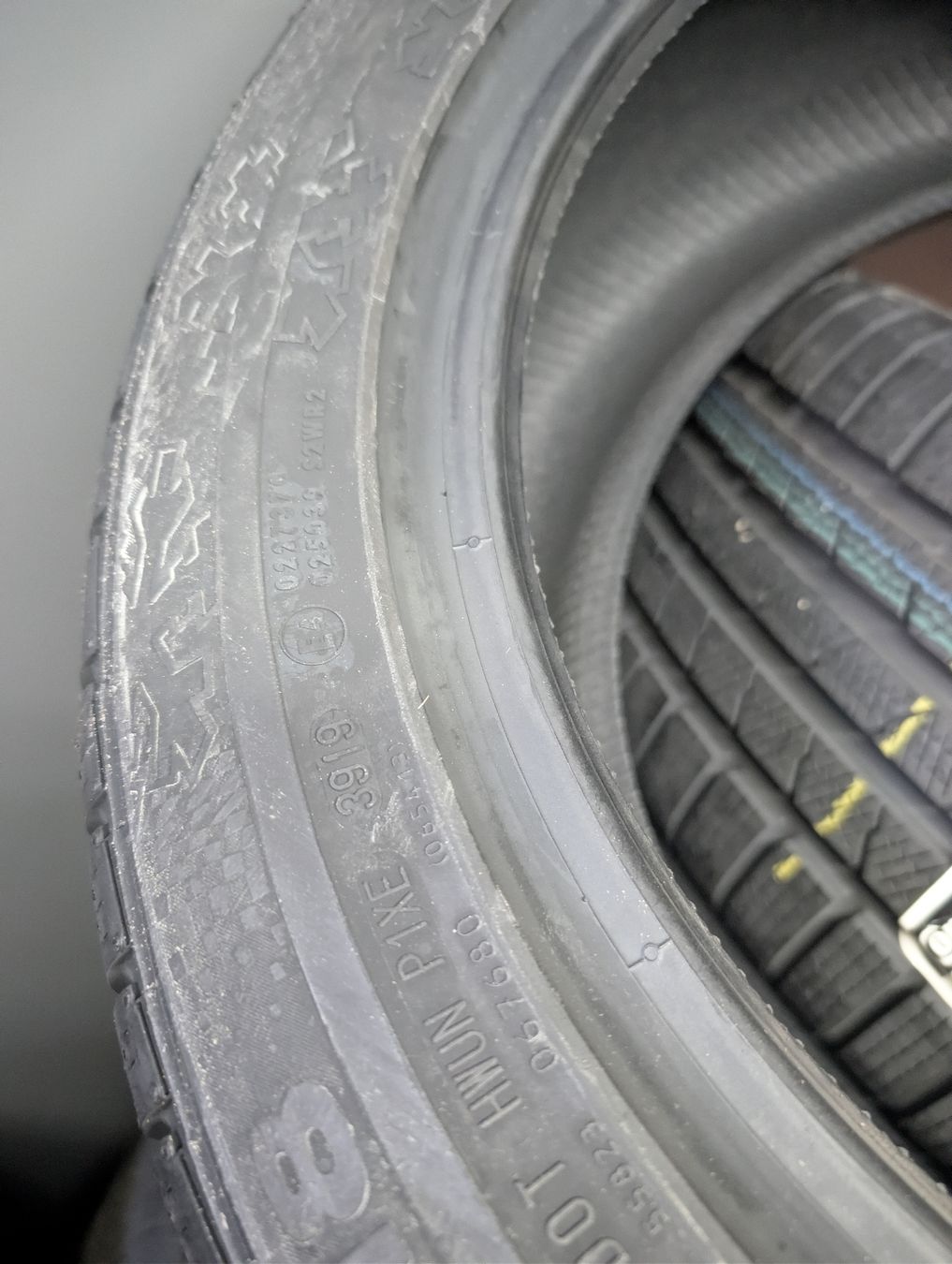 Continental Pneus & Roues: Winterreifen  – Neuf avec emballage d'origine à Dürrenäsch par Pneu-Idris 2