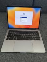 MacBook Pro 13 Space Grau Jahr 2017  256 GB SSD