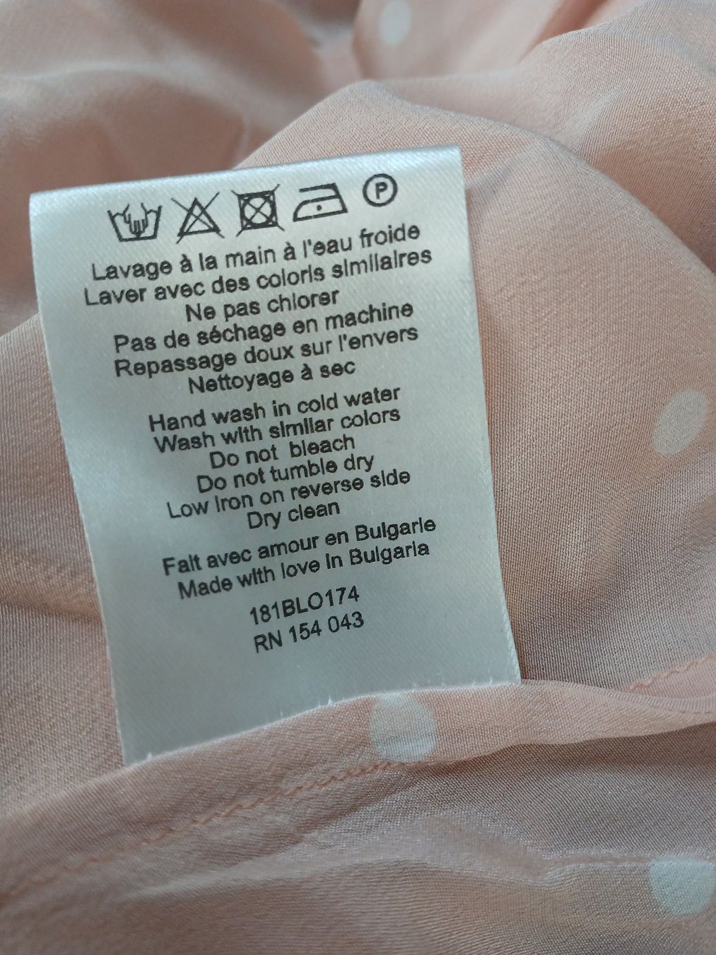 Sezane Camicette: Wickelbluse Sezane; Gr.44, 100% Seide – Nuovo (secondo la descrizione) da Luzern venduto da Tavolna 4