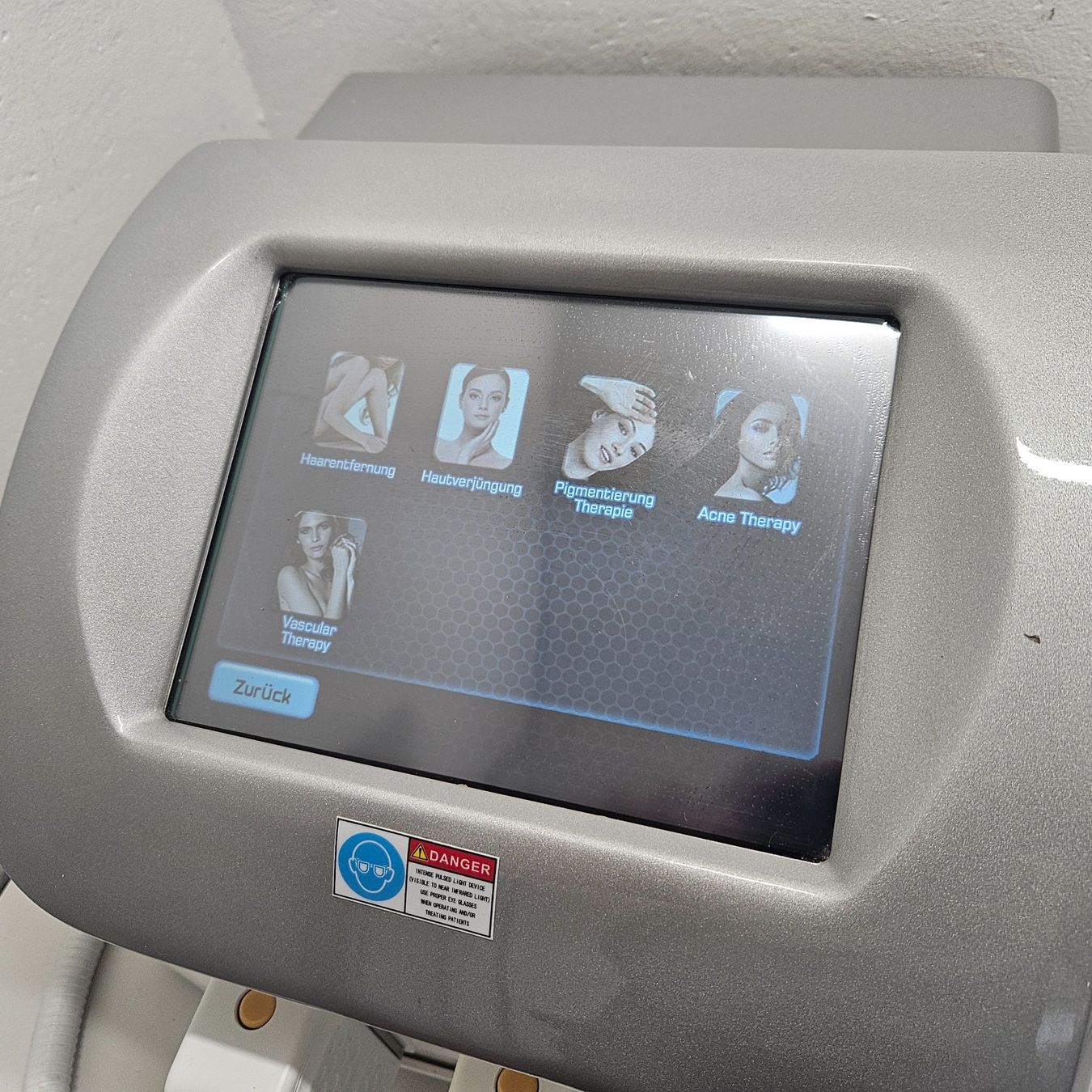 Attrezzature mediche: Professionelles SHR + IPL Gerät – Usato da Niederdorf venduto da LeptonAG_Labor 2