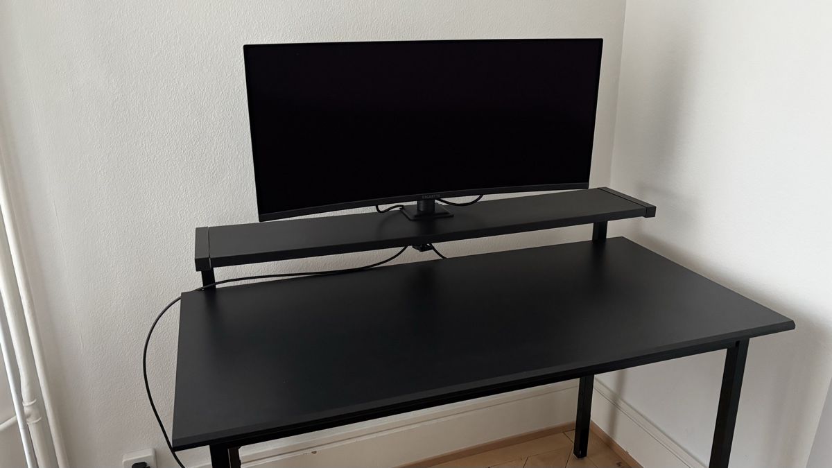 Ikea Schreibtische: Bureau IKEA UTVISNING – Gebraucht aus Genève von Pantherapwr