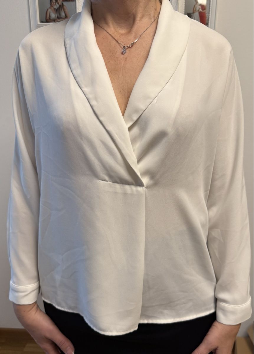 Zara Camicette: Chemisier Zara Basic, taille XS, blanc, élégant – Usato da Les Avanchets venduto da NR07