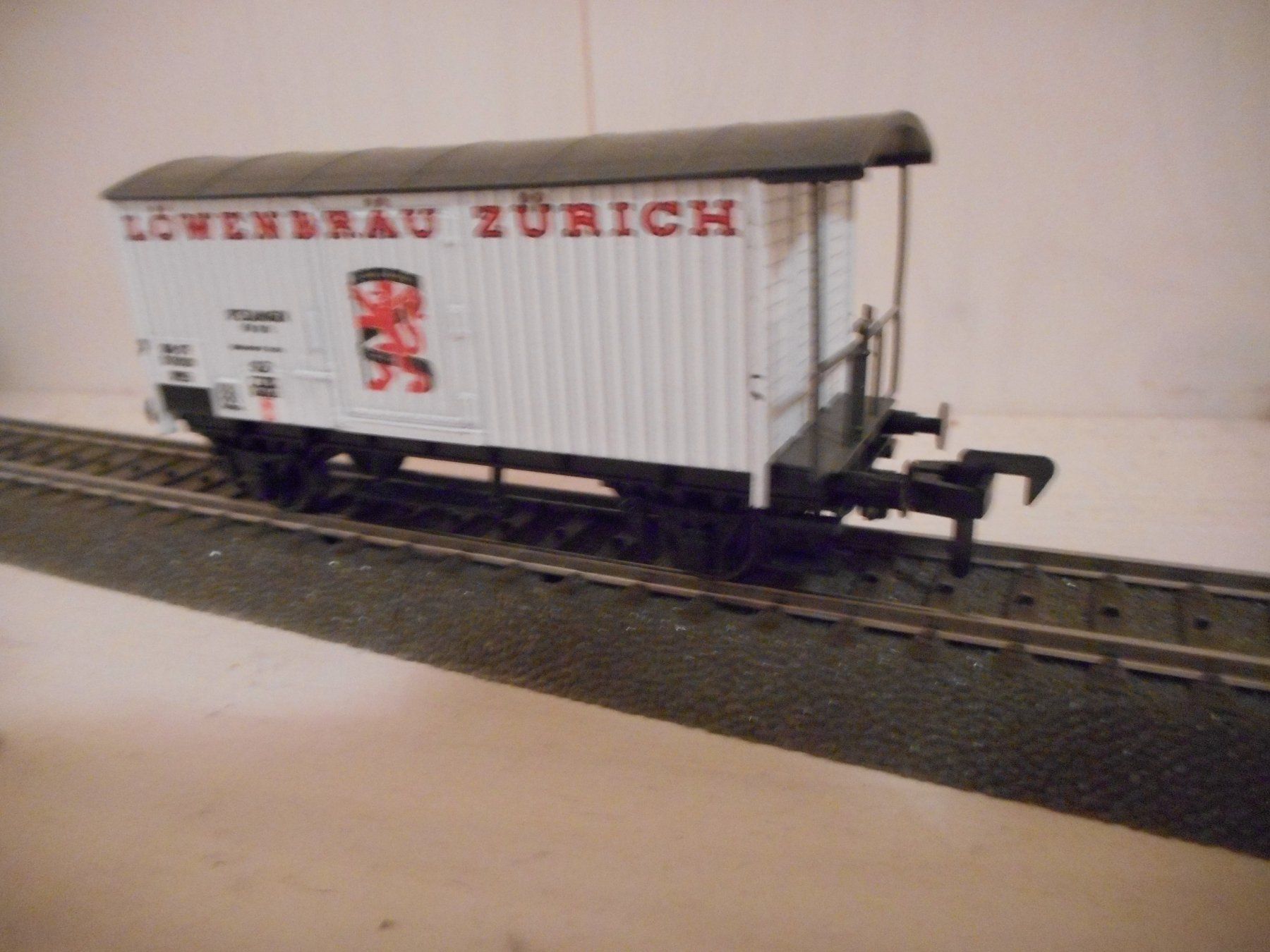 Liliput Modellini di ferrovie: Liliput Bierwagen H0 – Usato da Bretzwil venduto da gbfluck 1