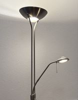 Schlichte Stehlampe